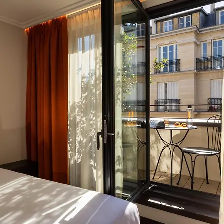 Belinda & 4* Parigi