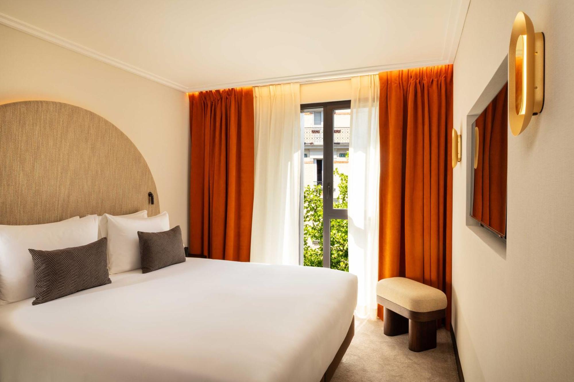 Belinda & Hotel Paris